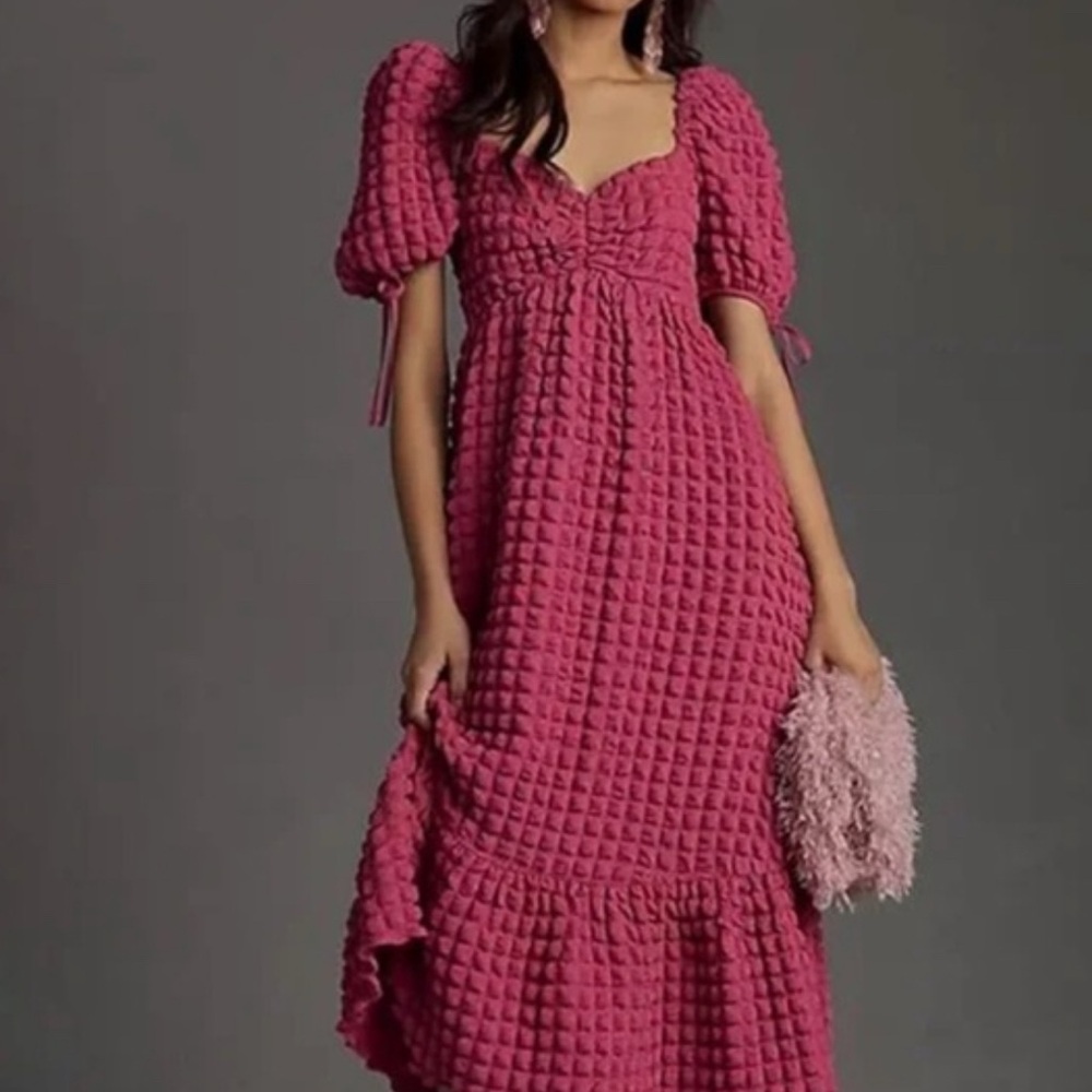 Anthropologie - Endless Rose Puff-Sleeve Sweetheart Textured Midi Dress